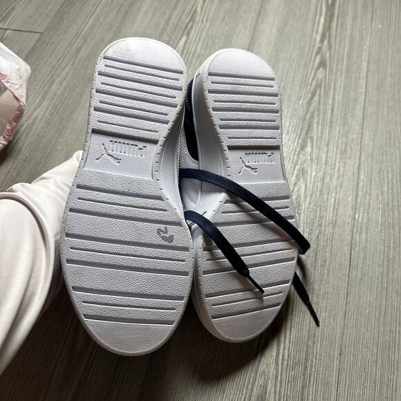 PUMA Kid's Caven 2.0 Jr Trainer Sneaker Size 4C 22 Blue/White Lace Up NWOT - Picture 3 of 7